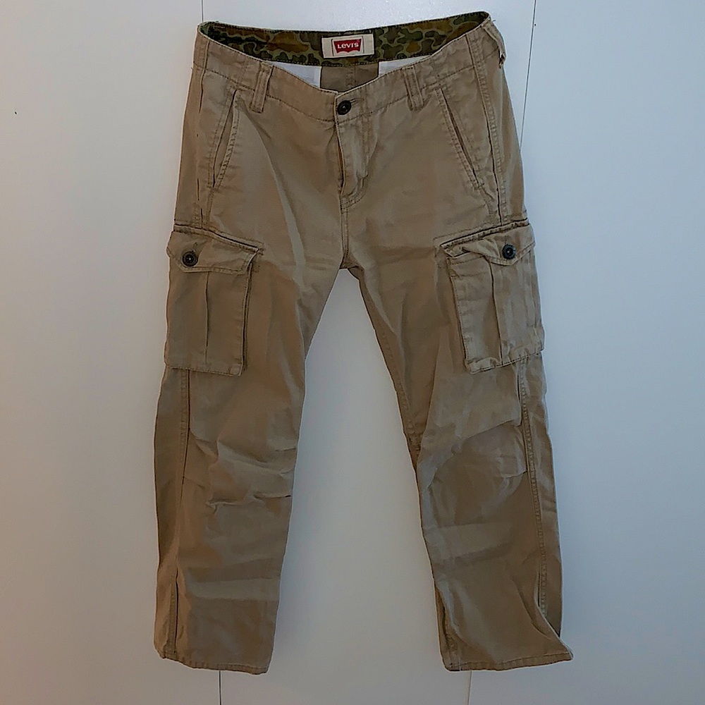 Tan Levi’s cargo pants women’s